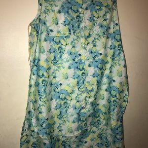 Juniors button down high low tunic shirt size (L)